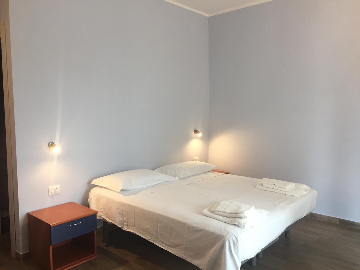 コリリアーノ・カーラブロ Profumo Di Zagara Bed & Breakfast エクステリア 写真